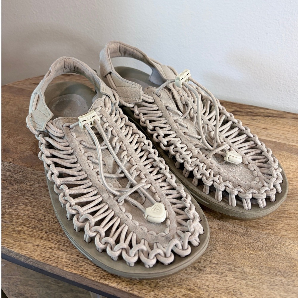 KEEN UNEEK Sandals Womens 9.5 Beige Tan Cord Bungee Outdoor Gorpcore